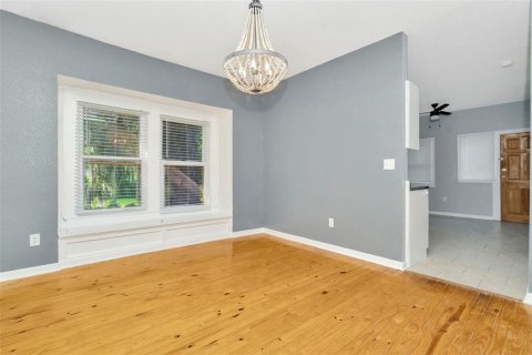 Casa en venta en Tampa, Florida, 3 dormitorios, 102.19 m2 № 1917617 - foto 7