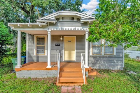 Casa en venta en Tampa, Florida, 3 dormitorios, 102.19 m2 № 1917617 - foto 1