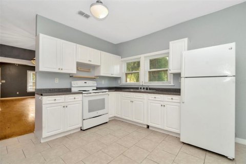 Casa en venta en Tampa, Florida, 3 dormitorios, 102.19 m2 № 1917617 - foto 10