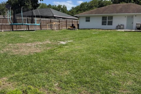 House in Okeechobee, Florida 3 bedrooms, 121.52 sq.m. № 2083293 - photo 4