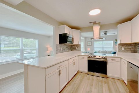 Casa en venta en Clearwater, Florida, 3 dormitorios, 138.33 m2 № 1806947 - foto 10