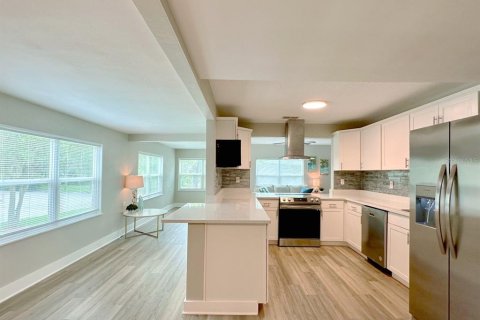 Casa en venta en Clearwater, Florida, 3 dormitorios, 138.33 m2 № 1806947 - foto 8