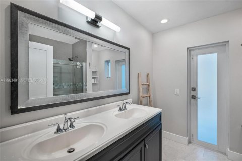 Villa ou maison à vendre à Palmetto Bay, Floride: 5 chambres, 280.84 m2 № 2025590 - photo 29