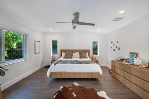 Villa ou maison à vendre à Palmetto Bay, Floride: 5 chambres, 280.84 m2 № 2025590 - photo 18