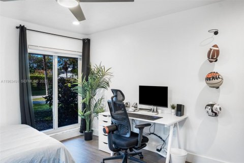 Villa ou maison à vendre à Palmetto Bay, Floride: 5 chambres, 280.84 m2 № 2025590 - photo 26