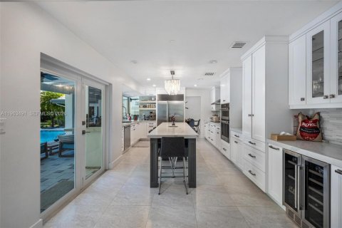 Villa ou maison à vendre à Palmetto Bay, Floride: 5 chambres, 280.84 m2 № 2025590 - photo 7