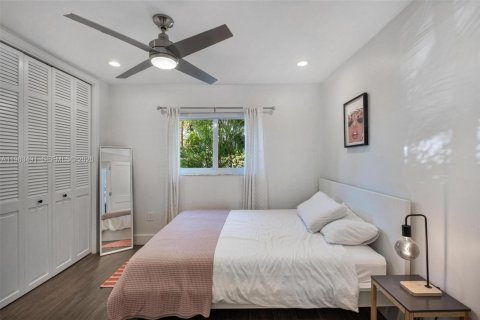 Villa ou maison à vendre à Palmetto Bay, Floride: 5 chambres, 280.84 m2 № 2025590 - photo 28