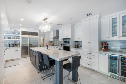 Villa ou maison à vendre à Palmetto Bay, Floride: 5 chambres, 280.84 m2 № 2025590 - photo 6