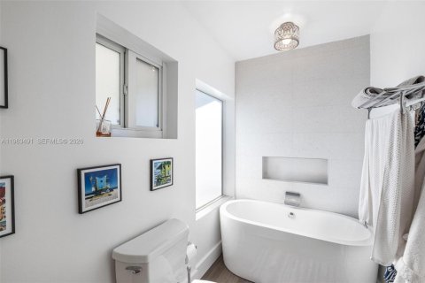 Villa ou maison à vendre à Palmetto Bay, Floride: 5 chambres, 280.84 m2 № 2025590 - photo 21