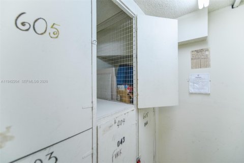 Condo in Aventura, Florida, 1 bedroom  № 2000767 - photo 22