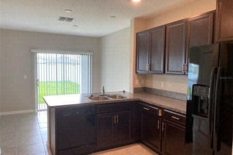Casa en alquiler en Tampa, Florida, 3 dormitorios, 141.95 m2 № 1579290 - foto 7