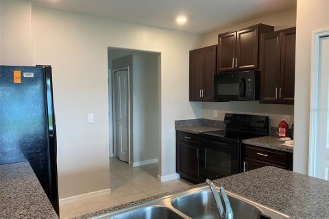 Casa en alquiler en Tampa, Florida, 3 dormitorios, 141.95 m2 № 1579290 - foto 6