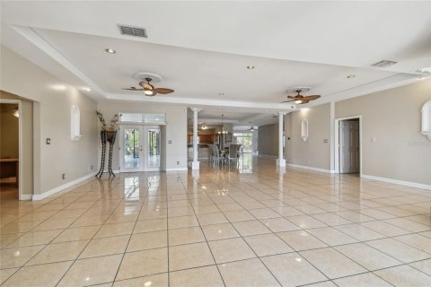 Casa en venta en Tarpon Springs, Florida, 4 dormitorios, 412.49 m2 № 1688179 - foto 9