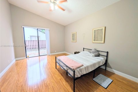 Villa ou maison à louer à Plantation, Floride: 4 chambres, 223.24 m2 № 1933200 - photo 7