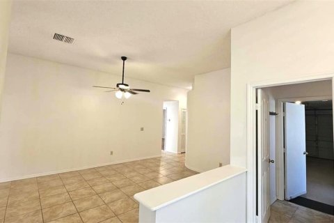 Villa ou maison à vendre à Wesley Chapel, Floride: 3 chambres, 115.76 m2 № 2432650 - photo 7