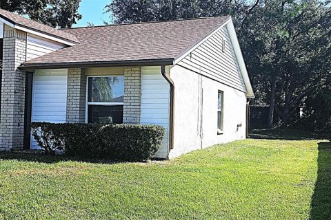 Villa ou maison à vendre à Wesley Chapel, Floride: 3 chambres, 115.76 m2 № 2432650 - photo 3