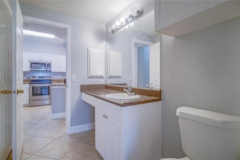 Condominio en alquiler en Orlando, Florida, 2 dormitorios, 98.66 m2 № 1876933 - foto 18
