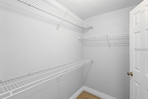 Condominio en alquiler en Orlando, Florida, 2 dormitorios, 98.66 m2 № 1876933 - foto 19