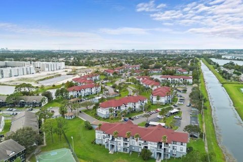 Condominio en alquiler en Orlando, Florida, 2 dormitorios, 98.66 m2 № 1876933 - foto 30