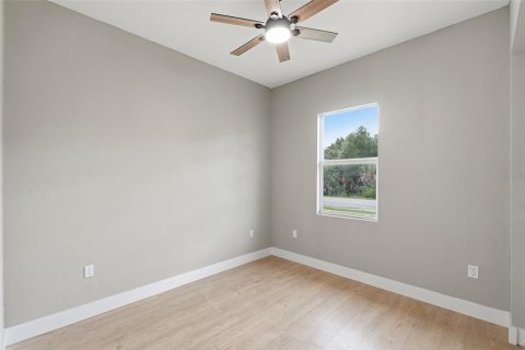 Villa ou maison à vendre à Port Charlotte, Floride: 3 chambres, 127.28 m2 № 2316586 - photo 20
