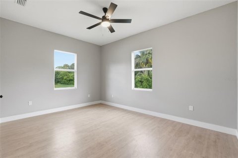 Villa ou maison à vendre à Port Charlotte, Floride: 3 chambres, 127.28 m2 № 2316586 - photo 14