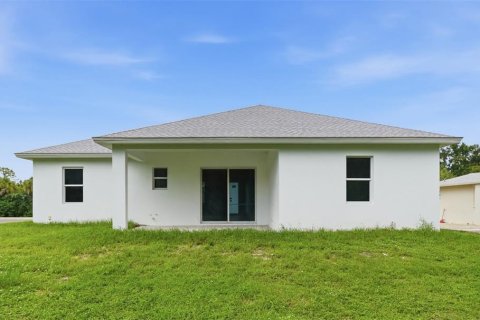 Villa ou maison à vendre à Port Charlotte, Floride: 3 chambres, 127.28 m2 № 2316586 - photo 3