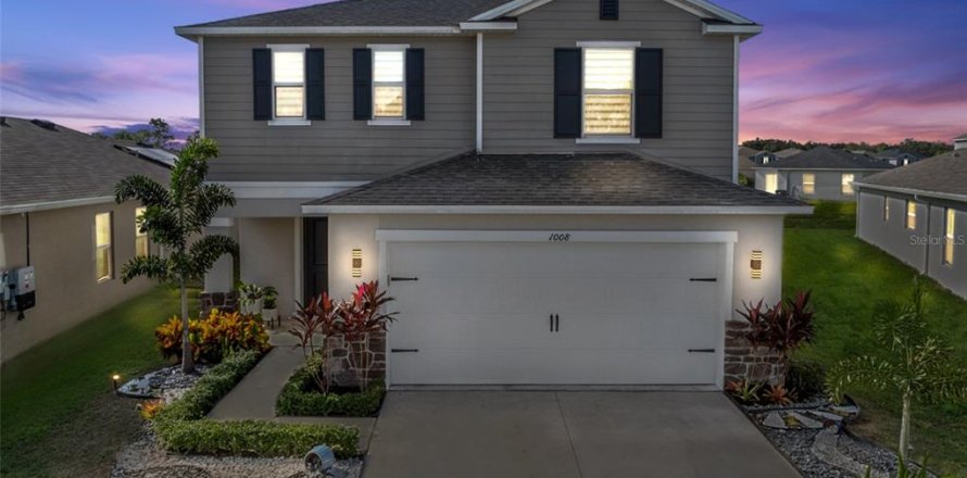 House in Davenport, Florida 4 bedrooms, 195.75 sq.m. № 1401095