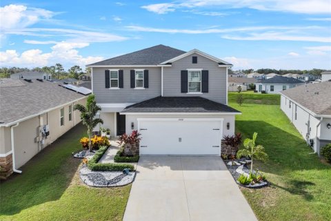 House in Davenport, Florida 4 bedrooms, 195.75 sq.m. № 1401095 - photo 2