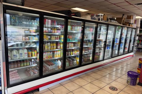 Commercial property in Kissimmee, Florida 817.54 sq.m. № 2195464 - photo 14
