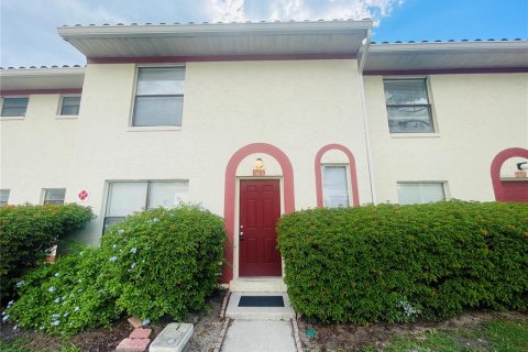 Adosado en alquiler en Orlando, Florida, 3 dormitorios, 121.42 m2 № 1906456 - foto 1