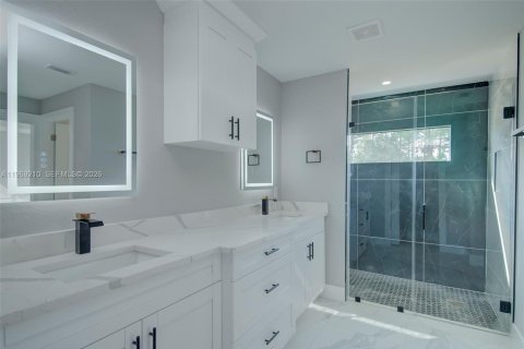 Купить виллу или дом в Лихай-Эйкерс, Флорида 3 спальни, № 2030028 - фото 24