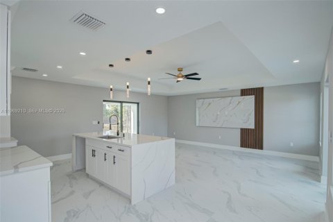 Купить виллу или дом в Лихай-Эйкерс, Флорида 3 спальни, № 2030028 - фото 11