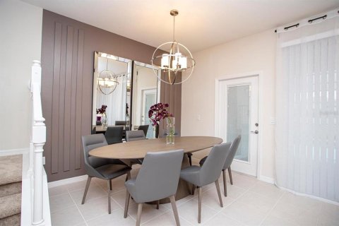 Townhouse in Kissimmee, Florida 5 bedrooms, 210.24 sq.m. № 1685457 - photo 20