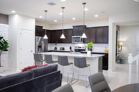 Townhouse in Kissimmee, Florida 5 bedrooms, 210.24 sq.m. № 1685457 - photo 21