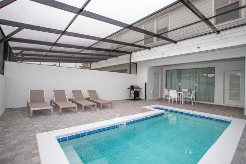 Townhouse in Kissimmee, Florida 5 bedrooms, 210.24 sq.m. № 1685457 - photo 5