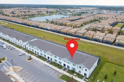 Townhouse in Kissimmee, Florida 5 bedrooms, 210.24 sq.m. № 1685457 - photo 2