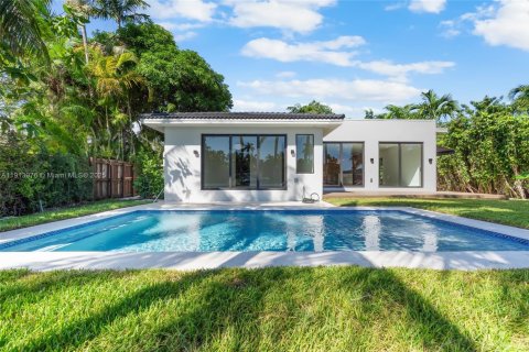 House in Miami Beach, Florida 4 bedrooms № 1971284 - photo 25