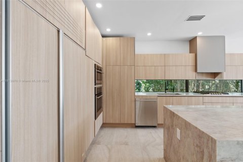 House in Miami Beach, Florida 4 bedrooms № 1971284 - photo 17