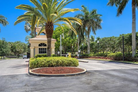 House in Boynton Beach, Florida 4 bedrooms, 136.57 sq.m. № 2185329 - photo 30