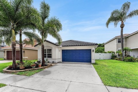 House in Boynton Beach, Florida 4 bedrooms, 136.57 sq.m. № 2185329 - photo 3