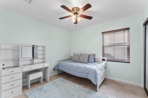 House in Boynton Beach, Florida 4 bedrooms, 136.57 sq.m. № 2185329 - photo 12