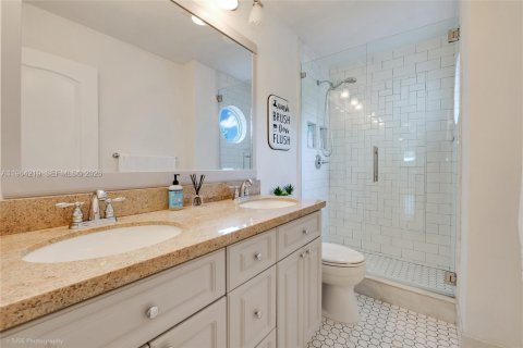 Купить виллу или дом в Майами, Флорида 4 спальни, 242.47м2, № 2026594 - фото 27