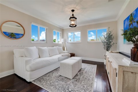 Купить виллу или дом в Майами, Флорида 4 спальни, 242.47м2, № 2026594 - фото 23