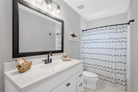 Touwnhouse à vendre à Tampa, Floride: 4 chambres, 257.15 m2 № 2117859 - photo 27