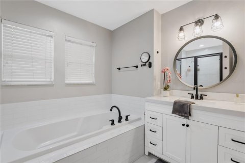 Touwnhouse à vendre à Tampa, Floride: 4 chambres, 257.15 m2 № 2117859 - photo 24