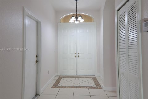 Снять в аренду виллу или дом в Мирамар, Флорида 3 спальни, 176.89м2, № 2046865 - фото 3