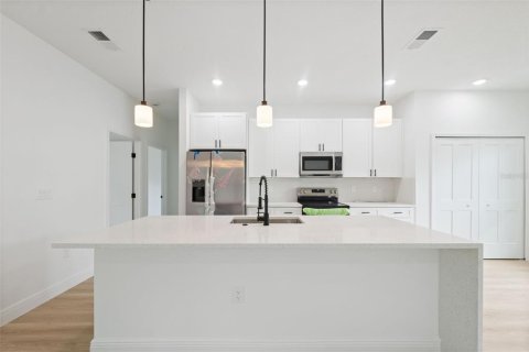 Villa ou maison à vendre à Ocala, Floride: 4 chambres, 162.67 m2 № 1902990 - photo 11