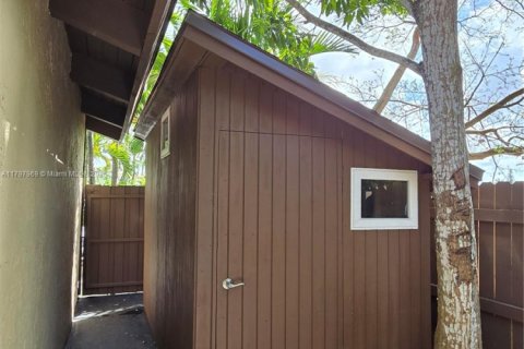 Touwnhouse à vendre à Miami, Floride: 2 chambres, 100.33 m2 № 1728159 - photo 24
