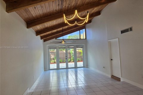 Touwnhouse à vendre à Miami, Floride: 2 chambres, 100.33 m2 № 1728159 - photo 6