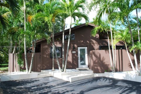 Touwnhouse à vendre à Miami, Floride: 2 chambres, 100.33 m2 № 1728159 - photo 3